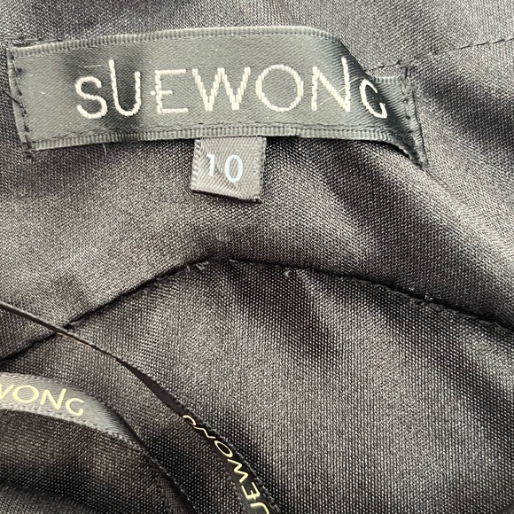 Sue Wong strapless dress. Black on black design. Fully lined. Straps.NWT.Size 10 - Picture 5 of 11